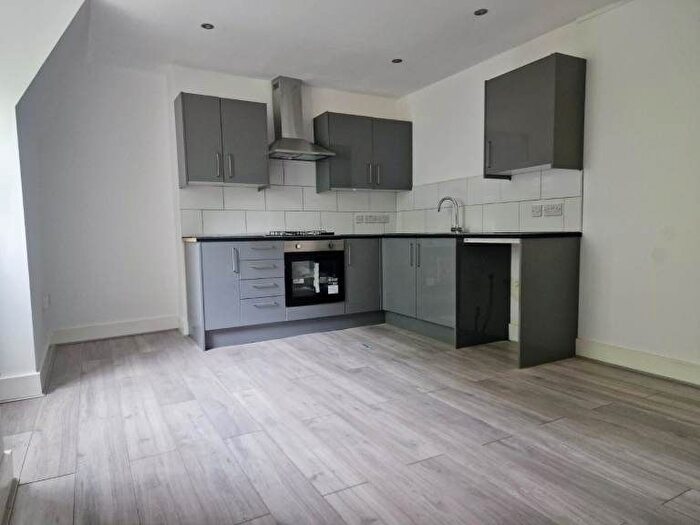 1 Bedroom Flat To Rent In E Dulwich Grove, London, SE22