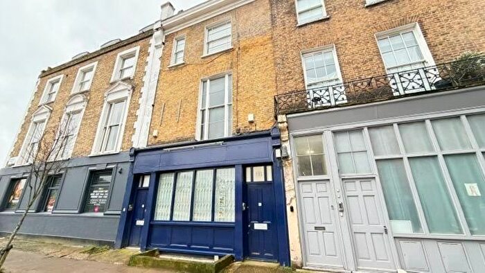 2 Bedroom Flat To Rent In Basement Flat, Murray Street, London, NW1