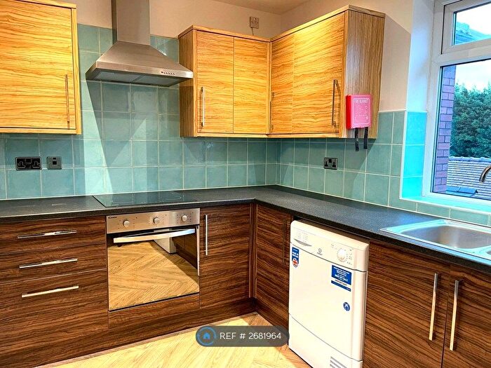 2 Bedroom Flat To Rent In Leyland Road, Southport, PR9