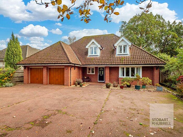 3 Bedroom Detached House For Sale In Staitheway Road, Wroxham, Norfolk, NR12