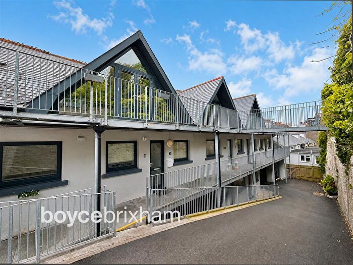 2 Bedroom Flat For Sale In Windmill Hill, Brixham, TQ5