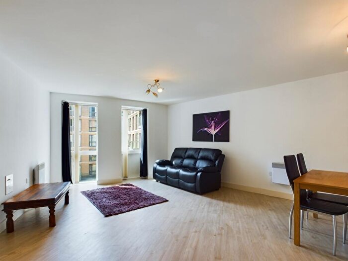 1 Bedroom Flat To Rent In Essex Street, City Centre, Birmingham, B5