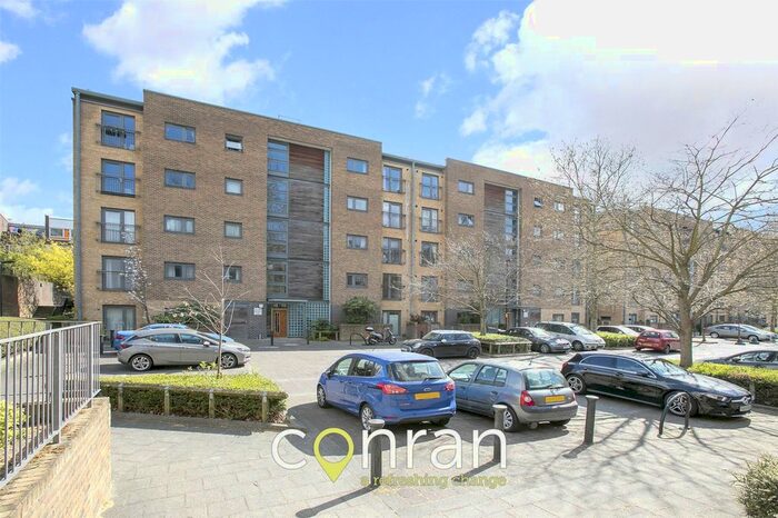 2 Bedroom Flat To Rent In Barfleur Lane, Deptford, SE8