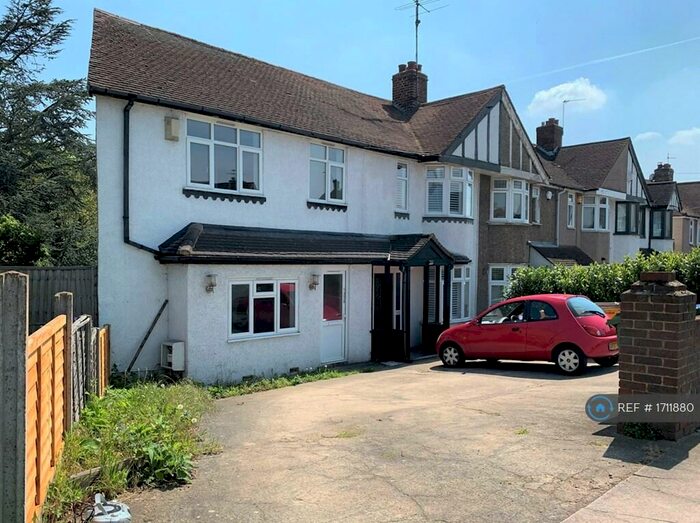 2 Bedroom End Of Terrace House To Rent In Penhill Road, Bexley, DA5
