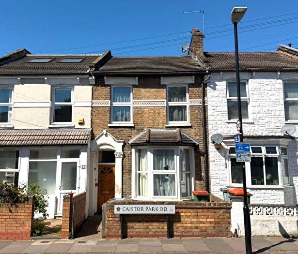 3 Bedroom Terraced House For Sale In Caistor Park Road, Stratford, E15