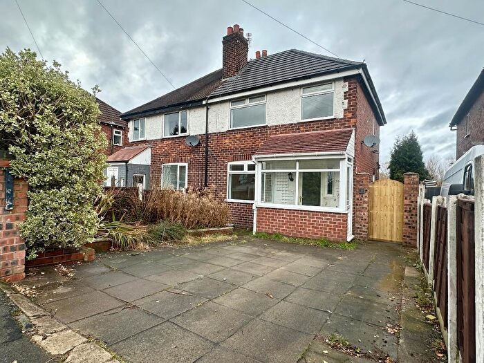 3 Bedroom Semi Detached House To Rent In Clarendon Road, Hazel Grove, Stockport, SK7