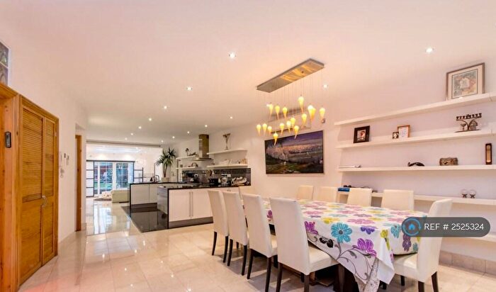 4 Bedroom Semi-Detached House To Rent In Princes Park Avenue, London, NW11