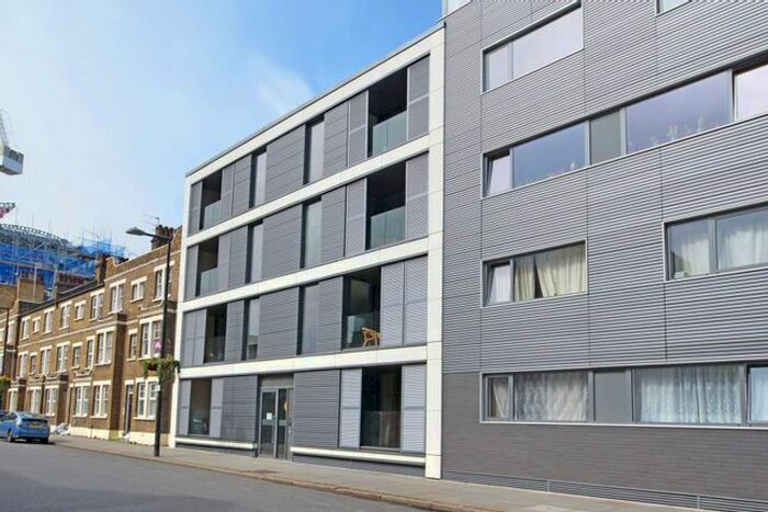 2 Bedroom Flat To Rent In Union Street, London Bridge, London, SE1