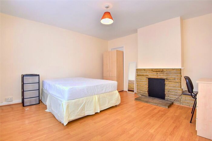 4 Bedroom Terraced House To Rent In Cedar Way, Guildford, Surrey, GU1