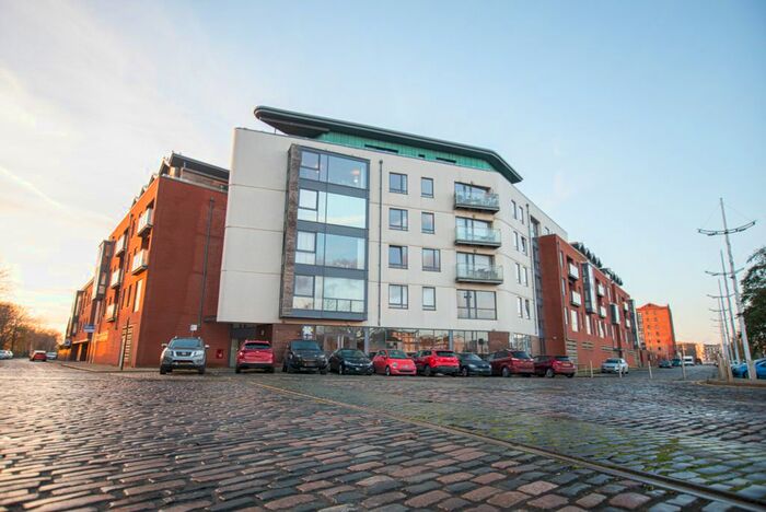 2 Bedroom Flat To Rent In Railway Street, Hull, HU1