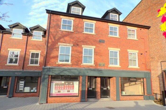 2 Bedroom Flat To Rent In The Willows, Prenton, CH43