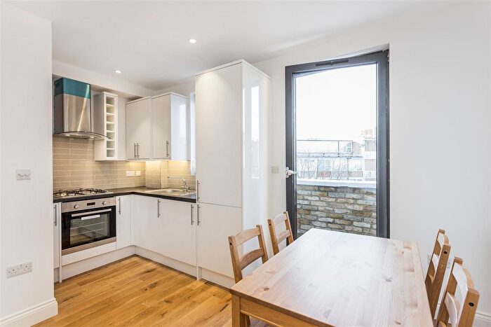 1 Bedroom Flat To Rent In Woodstock Grove, London, W12