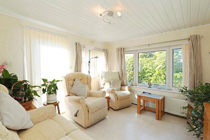 2 Bedroom Park Home For Sale In Beauty Bank, Whitegate, Northwich, CW8