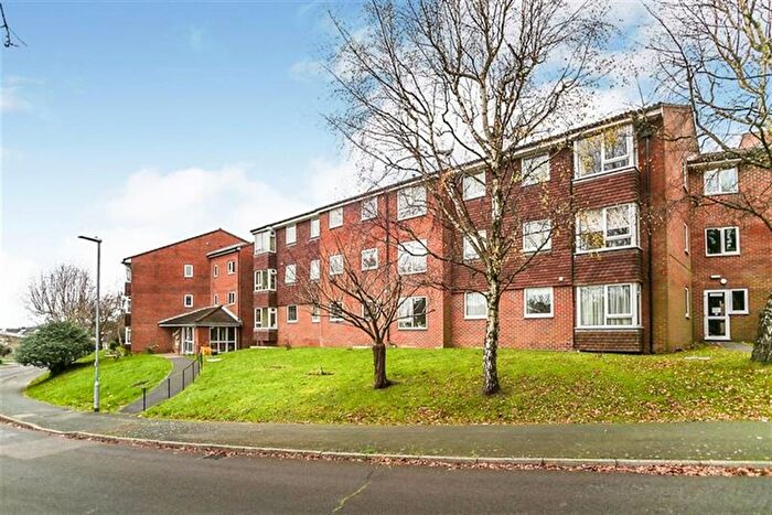 1 Bedroom Flat To Rent In Davenport Park, Heathfield, TN21