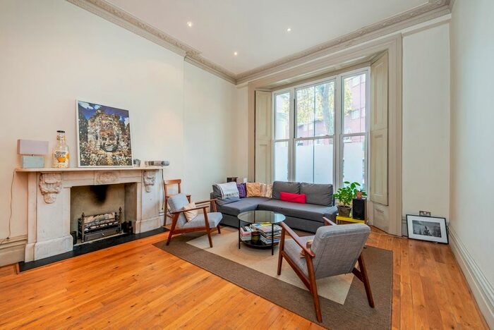 2 Bedroom Flat To Rent In Leinster Gardens, London, W2