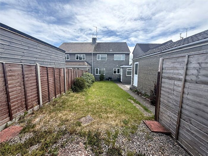 3 Bedroom Semi-Detached House To Rent In , Bell Orchard, Curry Rivel, TA10