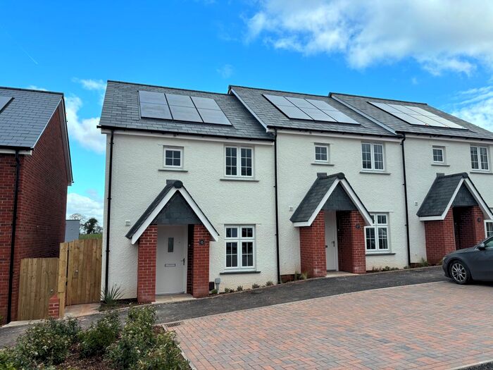 3 Bedroom End Of Terrace House To Rent In Medland Way, Matford, Exeter, EX2