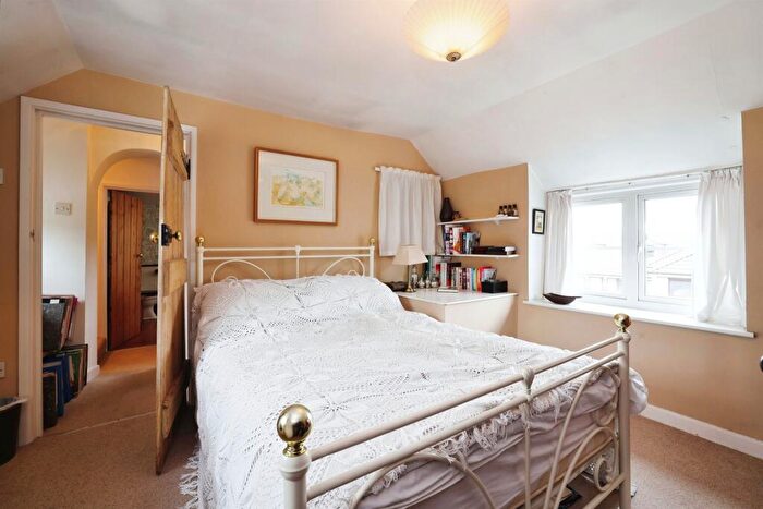 2 Bedroom Detached House For Sale In North Street, Calne, SN11