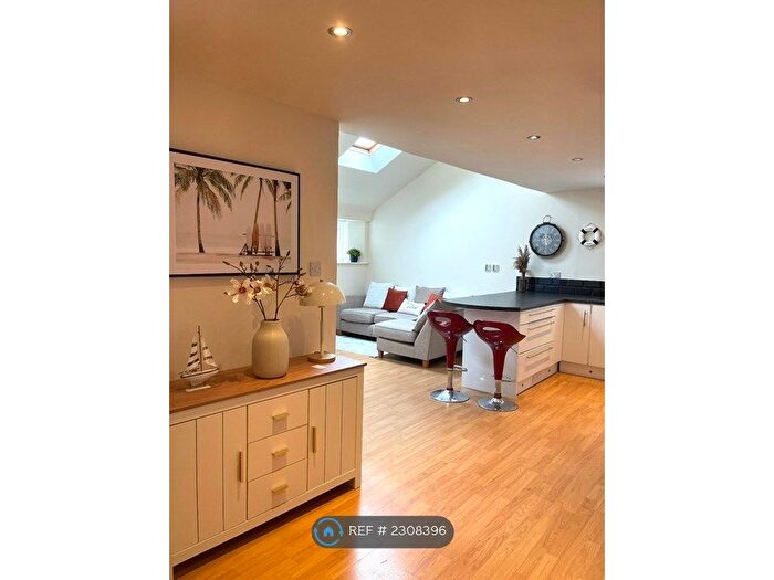 4 Bedroom Flat To Rent In Oak Terrace, Liverpool, L7