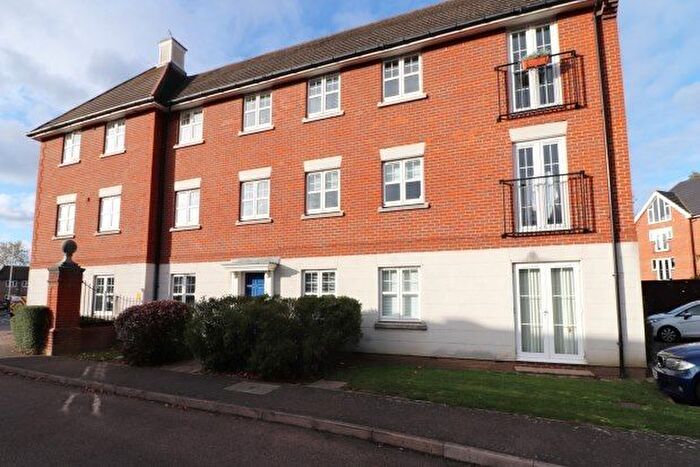 2 Bedroom Flat To Rent In North Street, Hornchurch, RM11