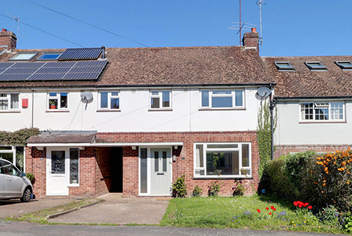 4 Bedroom Terraced House For Sale In St James Road, Harpenden, AL5