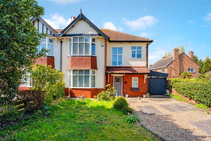 4 Bedroom Semi Detached House For Sale In Liverpool Road, Southport, Merseyside, PR8