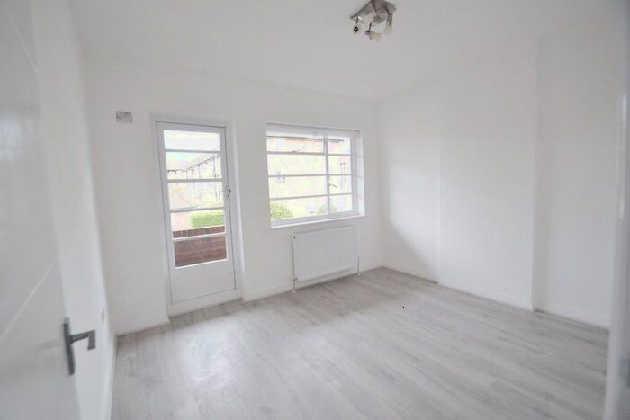 2 Bedroom Property To Rent In Denison Close, London, N2