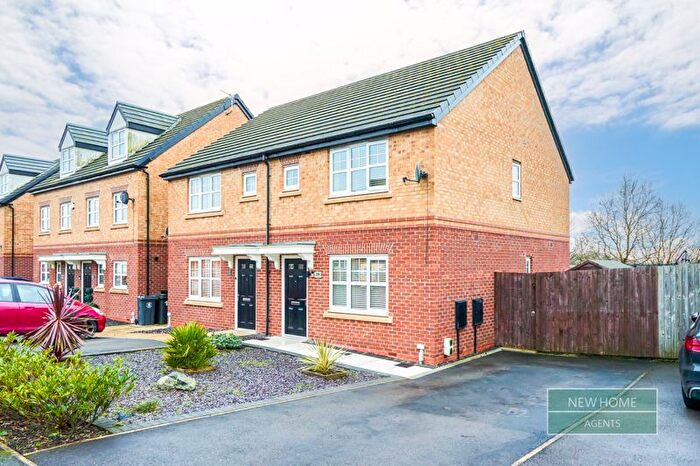 3 Bedroom Semi-Detached House For Sale In Jackfield Way, Skelmersdale, WN8