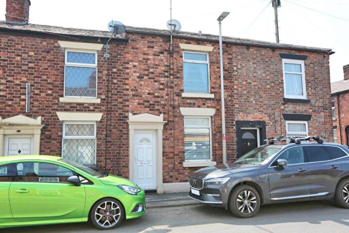1 Bedroom Terraced House For Sale In Coare Street, Macclesfield, Cheshire, SK10