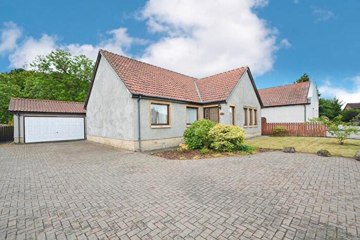 3 Bedroom Detached Bungalow For Sale In McIntosh Court, Broxburn, EH52