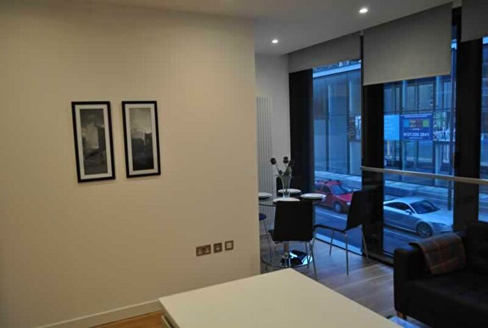 1 Bedroom Flat To Rent In Simpson Loan, Edinburgh, EH3