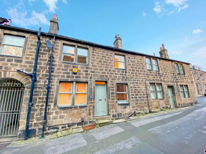 3 Bedroom Semi-Detached House To Rent In Church End, Horsforth, Leeds LS18