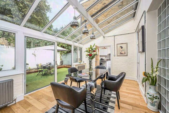 3 Bedroom Terraced House To Rent In Camden Mews, Camden, NW1