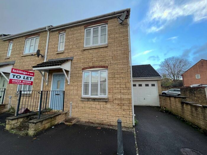 2 Bedroom House To Rent In Henley Way, Frome, Somerset, BA11