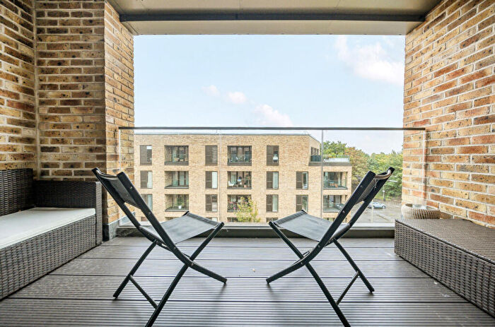 2 Bedroom Flat For Sale In Spitfire Chase, Walton-on-Thames, Surrey, KT12