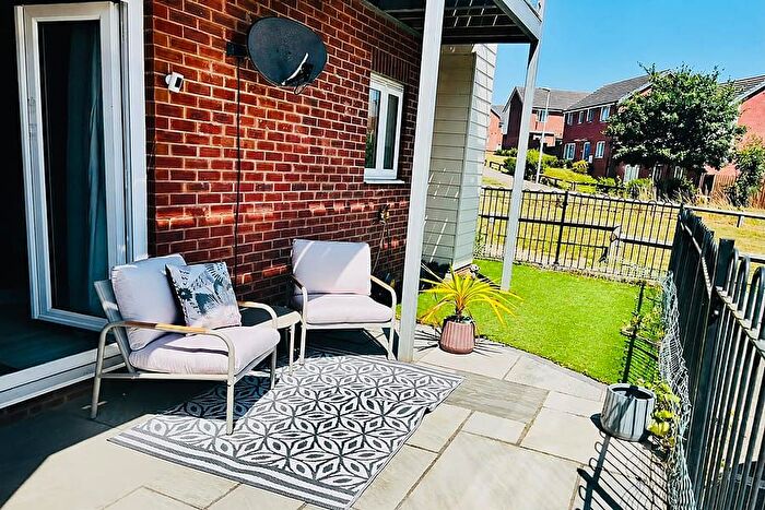 2 Bedroom Flat For Sale In Elsie Place, Hill Barton Vale, Exeter, EX1
