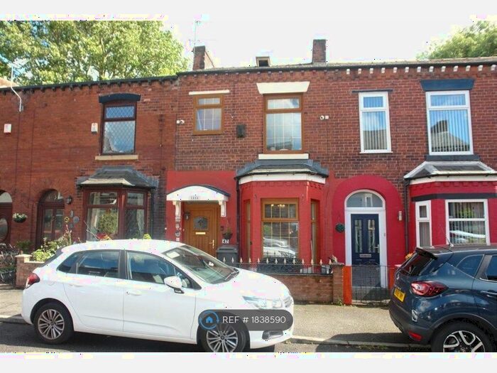 3 Bedroom Terraced House To Rent In Queens Road, Chadderton, Oldham, OL9