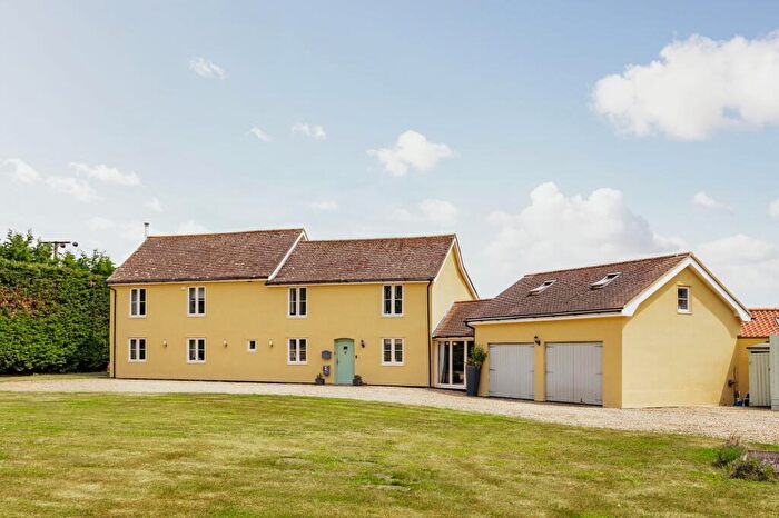 5 Bedroom House For Sale In Farmhouse With Planning Permission Alongside Neatherd Moor, NR20