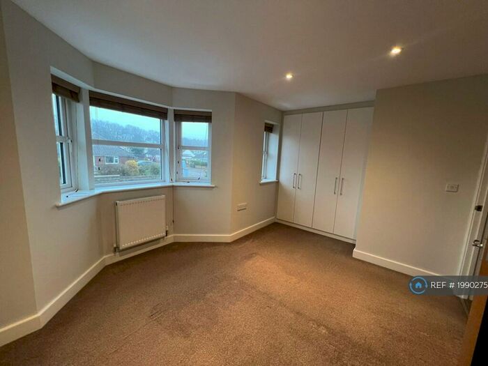 2 Bedroom Semi-Detached House To Rent In Maple Close, Poole, BH16