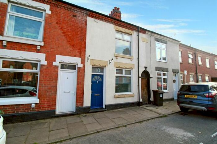 3 Bedroom Terraced House To Rent In Orchard Street, Nuneaton, CV11