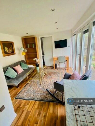 1 Bedroom Detached House To Rent In Panmure Road, London, SE26