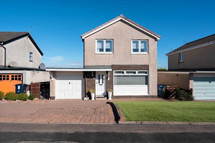 3 Bedroom Detached House For Sale In Portree Crescent, FK2