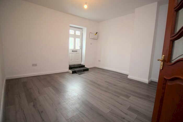1 Bedroom Flat To Rent In Bridge Street, Swinton, Mexborough, S64