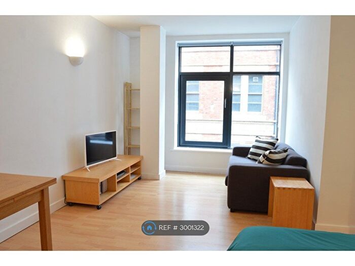 Studio To Rent In Britannia House, Leeds, LS1