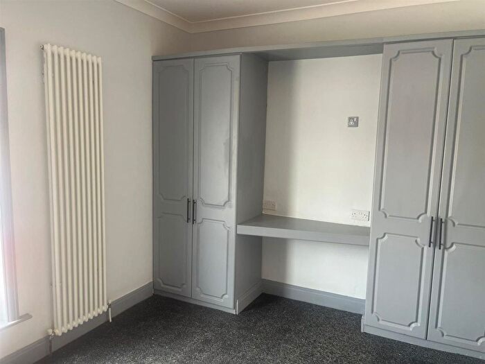 2 Bedroom End Of Terrace House To Rent In Newstead Street, Hull, HU5