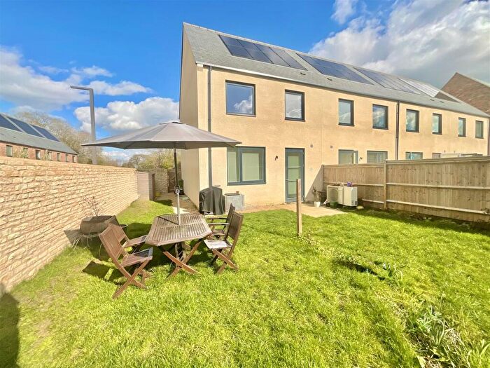 2 Bedroom End Of Terrace House For Sale In Severells Drive, Siddington, GL7