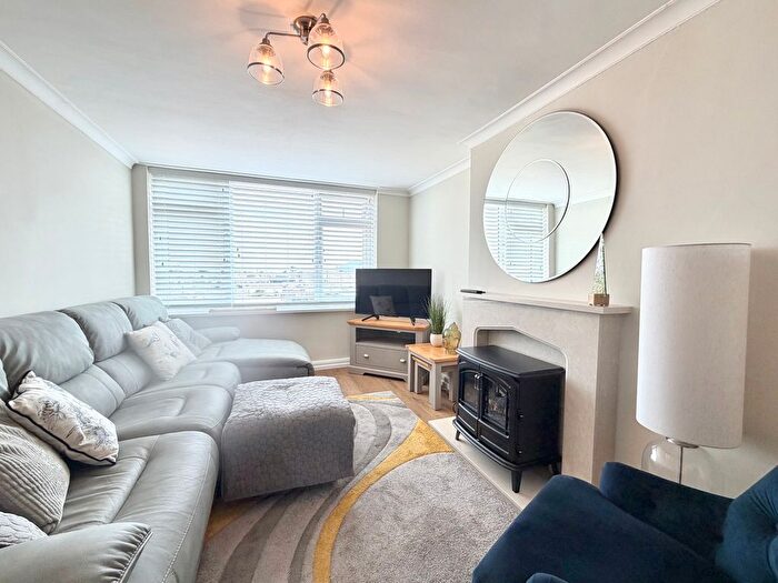 1 Bedroom Flat To Rent In Stonehall Flats, Plymouth, PL1