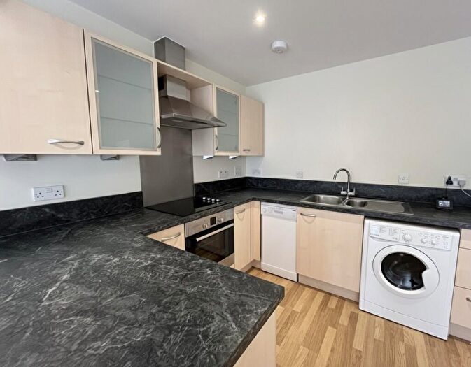 2 Bedroom Flat To Rent In Commercial Road, Bournemouth, BH2