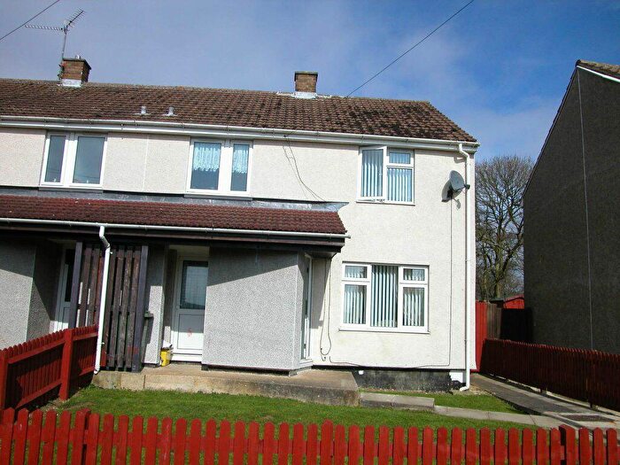 3 Bedroom House To Rent In Llewellyn Walk, Corby, NN18
