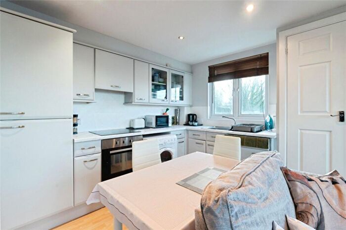 2 Bedroom Flat For Sale In Radford Way, Billericay, Essex, CM12